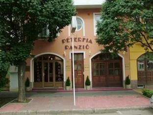 Peterfia Panzio Guesthouse Debrecen Exterior foto